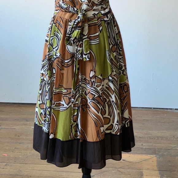 Stylish Brown and Green Midi Dress - Picture 3 of 13